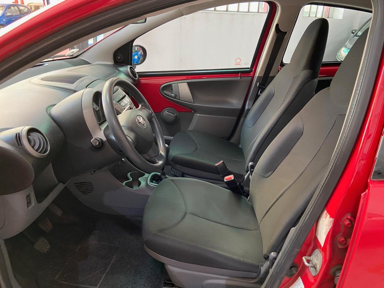 Toyota Aygo 1.0 12V VVT-i 5 porte 94.000KM!!!