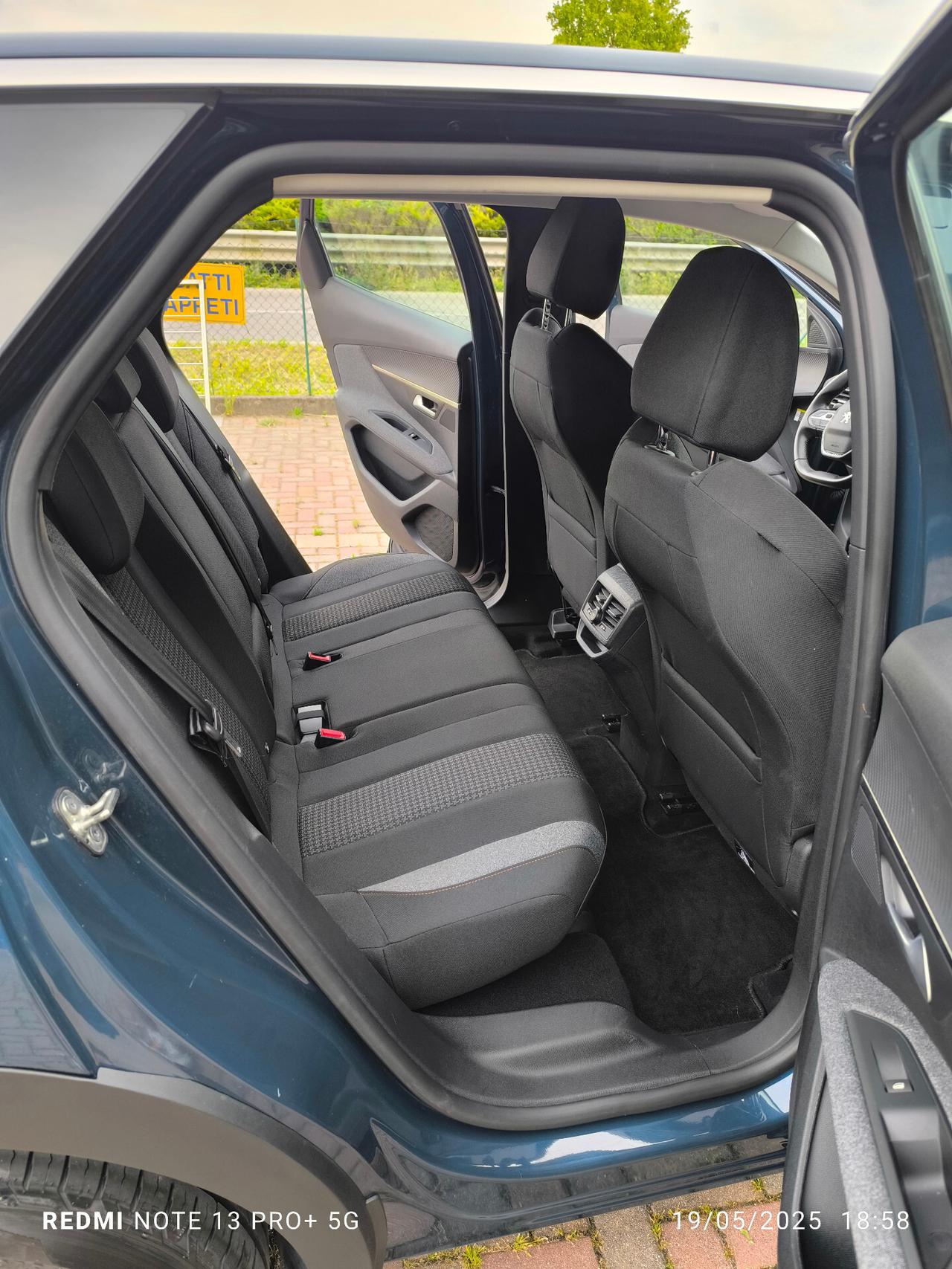 Peugeot 3008 BlueHDi 130 S&S EAT8 Active Business