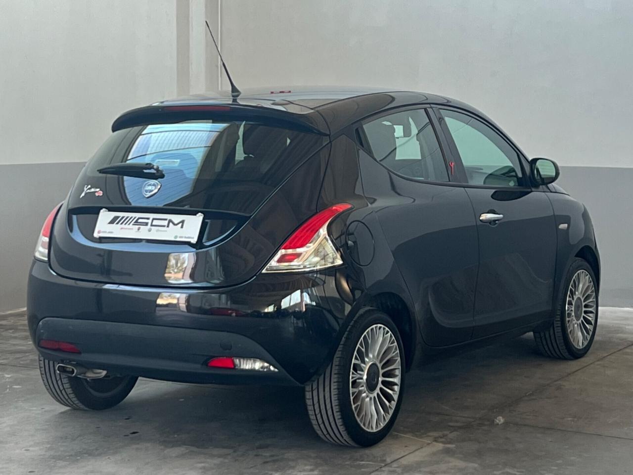 Lancia Ypsilon 1.2 69 CV 5 porte GPL PLATINUM