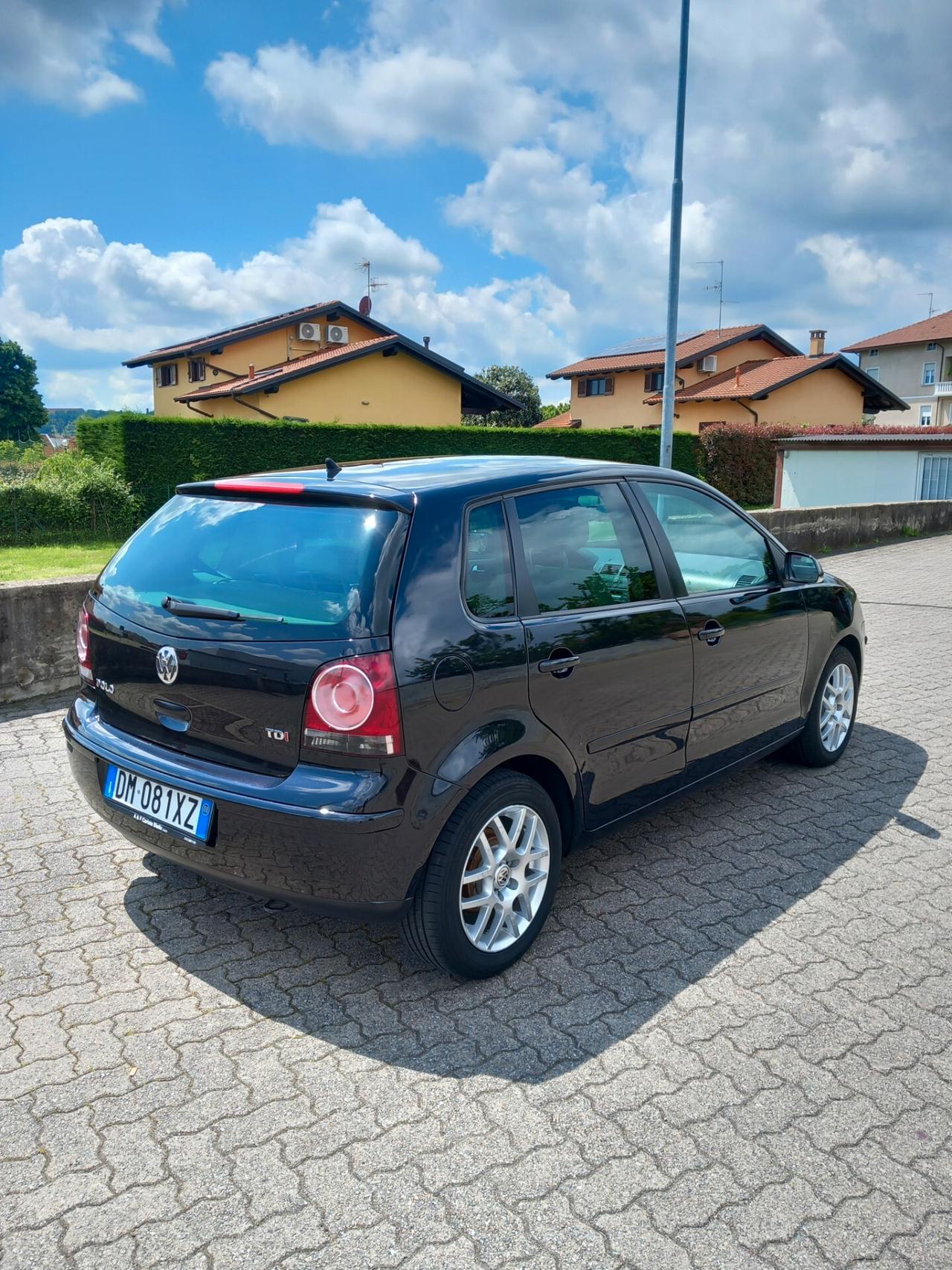 Volkswagen Polo 1.4/80CV TDI 5p. Sportline
