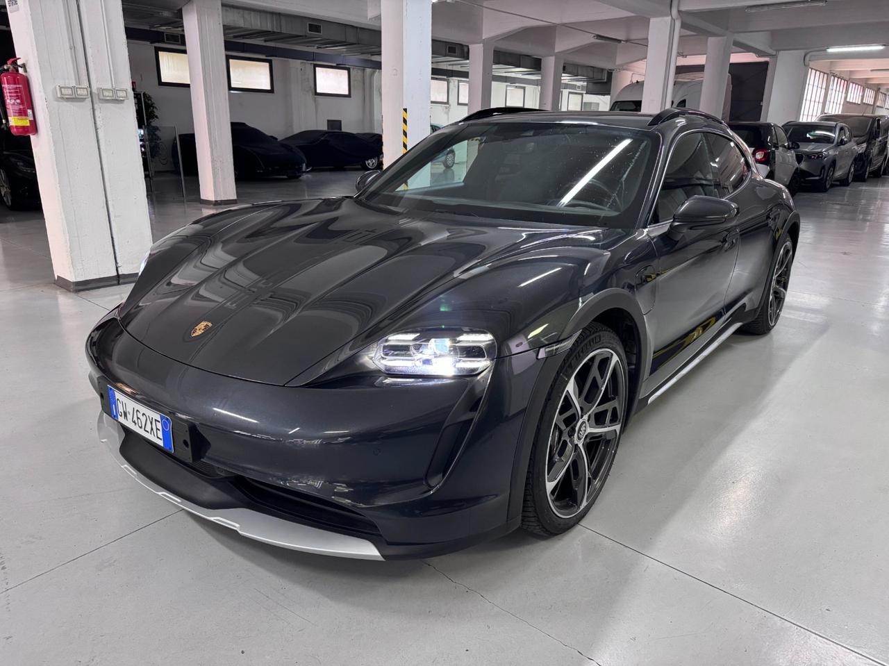 Porsche Taycan Cross Turismo 4S