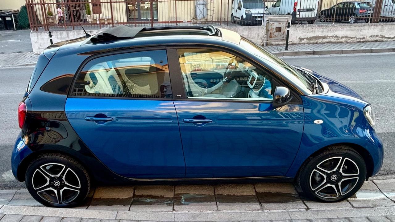 Smart ForFour 70 1.0 Proxy
