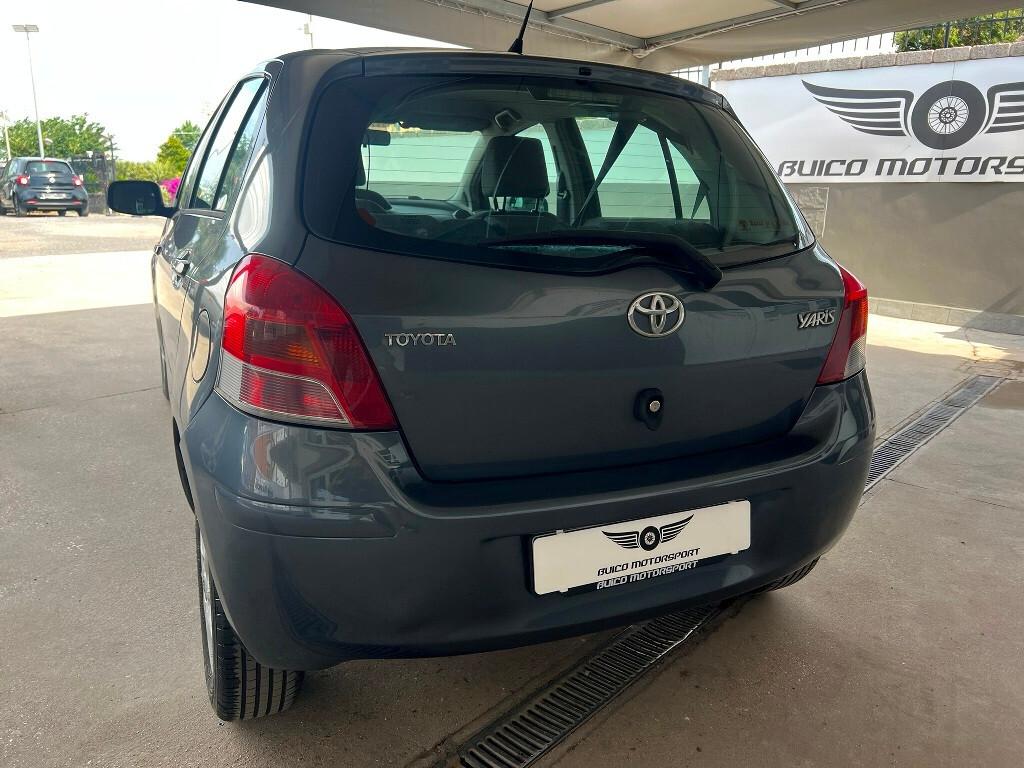 Toyota Yaris 5p 1.3 100 CV - Perfetta - Garanzia