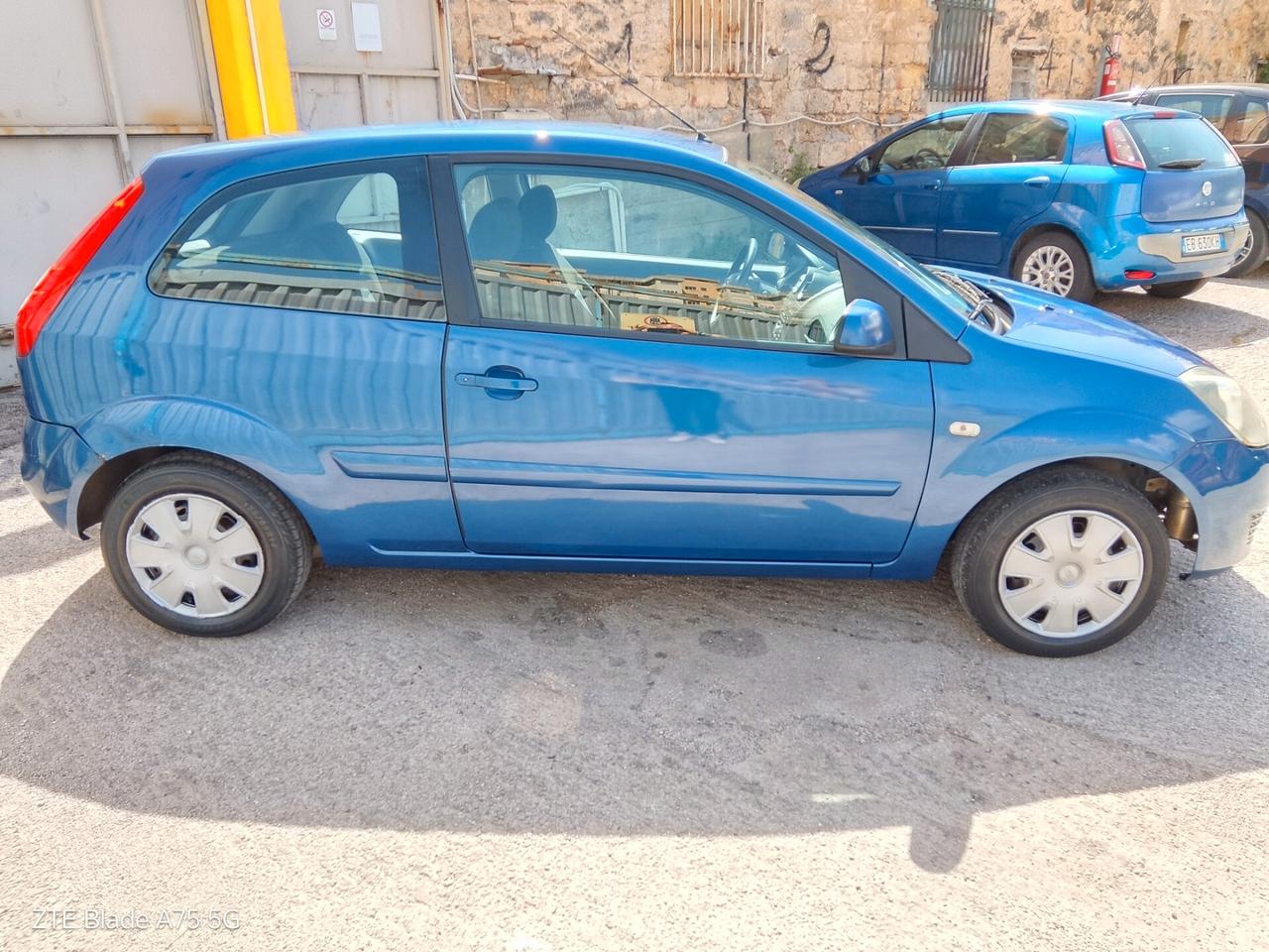 Ford Fiesta 1.2 16V 3p. Ghia SOLO 68.000 KM UNIPRO