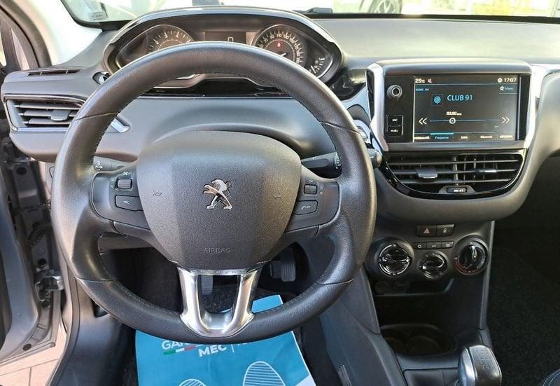 Peugeot 208 PureTech 82 5 porte Signature