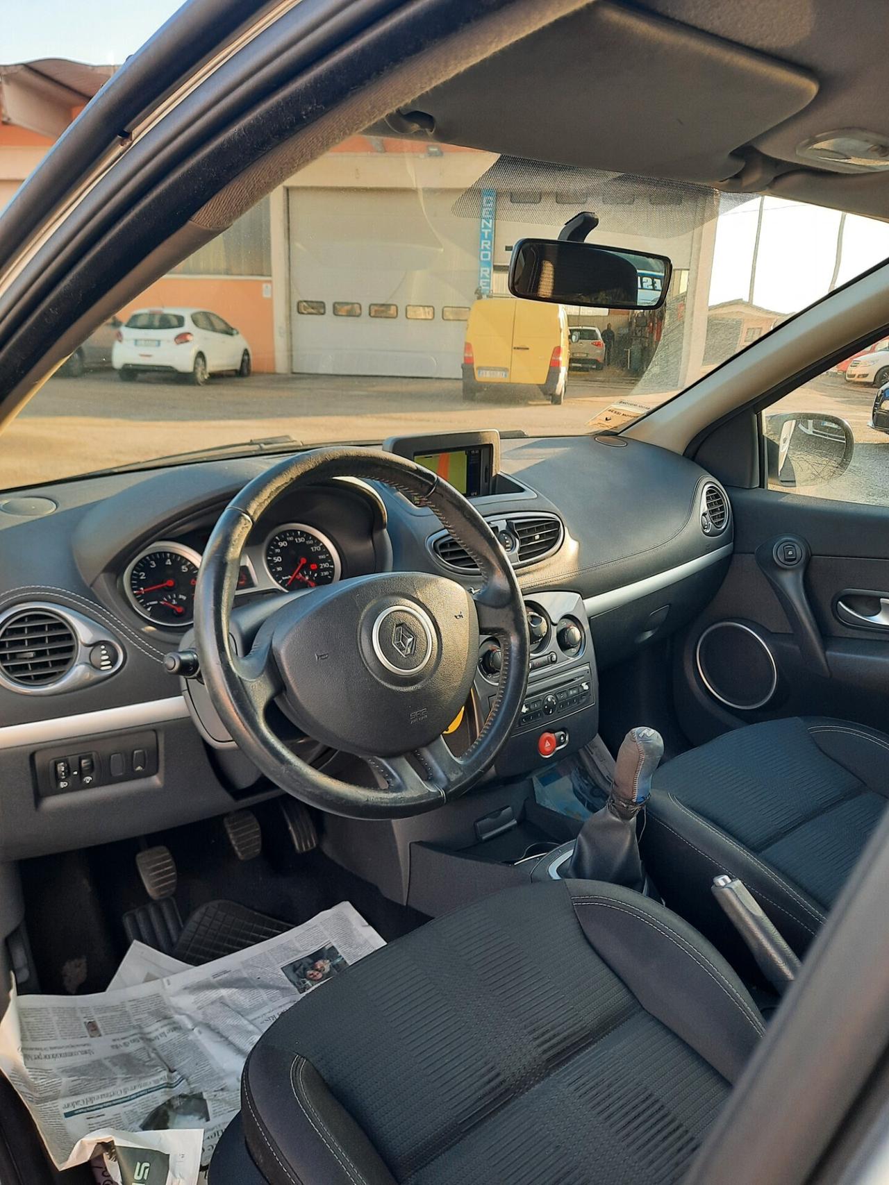 Renault Clio 1.2 16V 5 porte Dynamique OK NEOPATENTATI