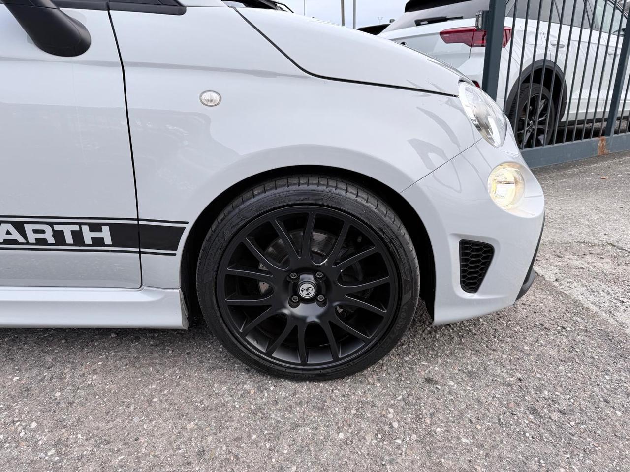 Abarth 595 1.4 t-jet Pista 165cv auto