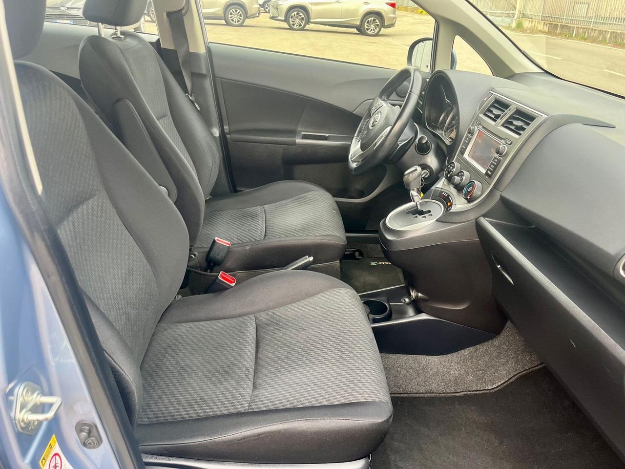 Toyota Verso-S 1.4D 2012 96.000km cambio automatico