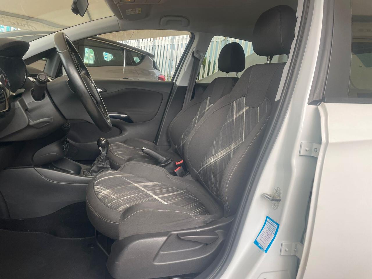 Opel Corsa 1.4 90CV GPL Tech 5 porte