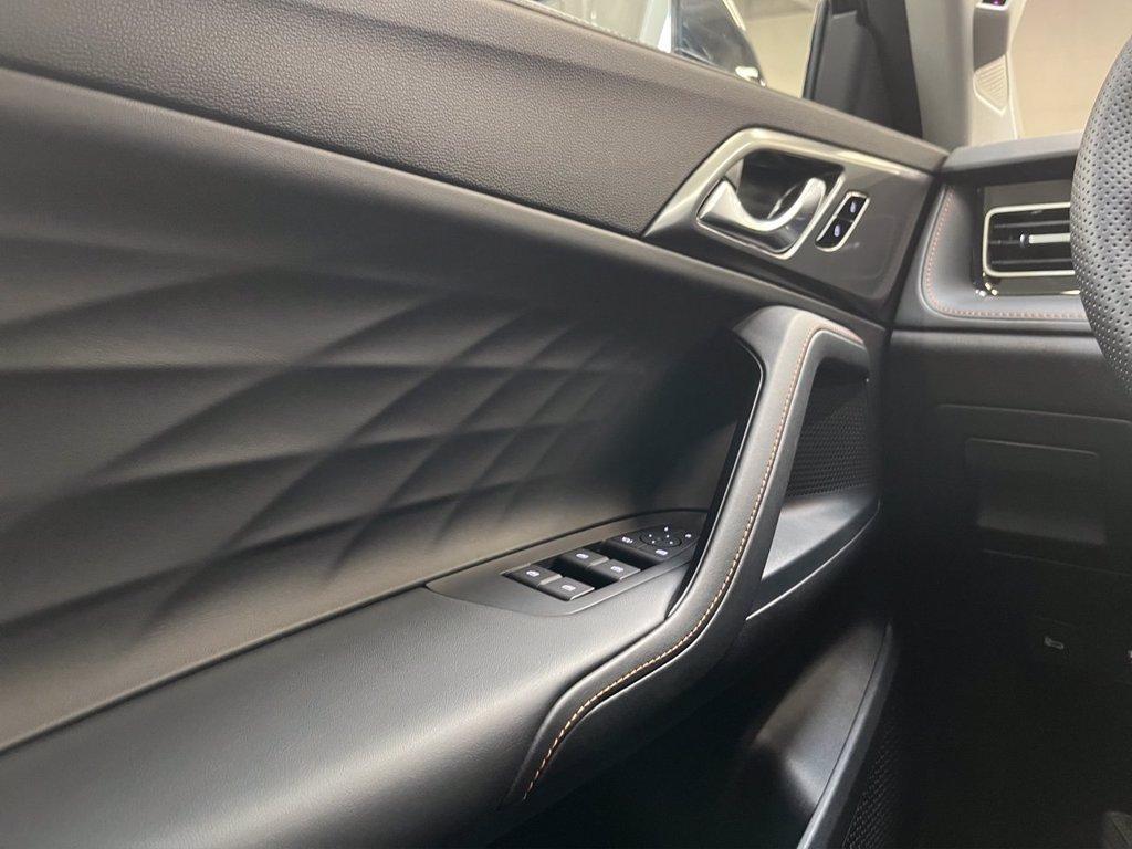 MG HS 1.5 Luxury del 2025