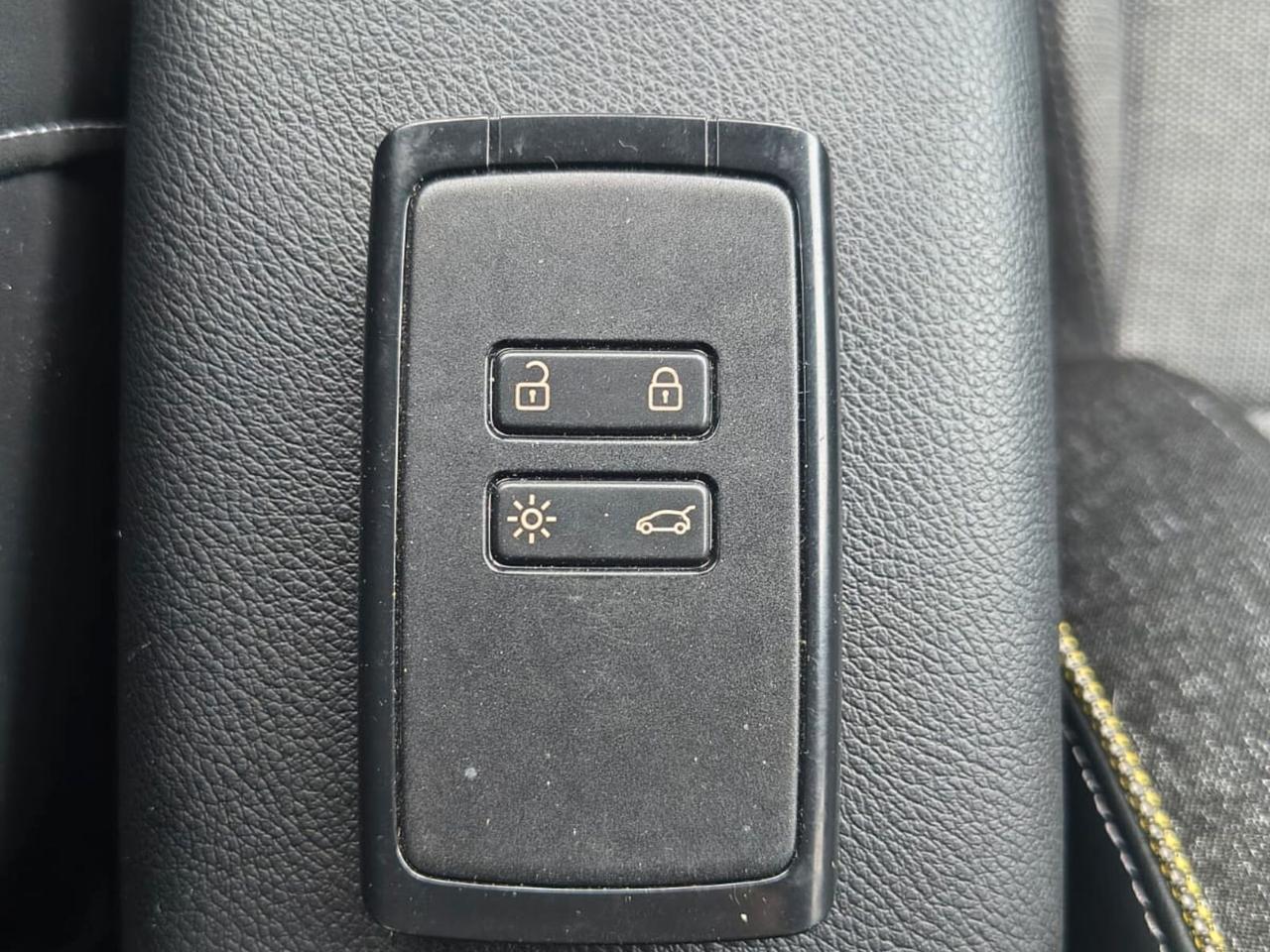 Renault Captur Mild Hybrid 160 CV EDC Techno