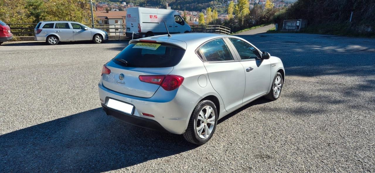 Alfa Romeo Giulietta 1.6 JTDm-2 120 CV Distinctive-E6