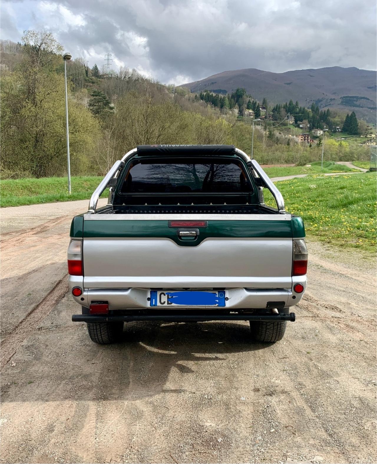 Mitsubishi L200 2.5 TDI 4WD Club Cab Pup. GLS Targ.