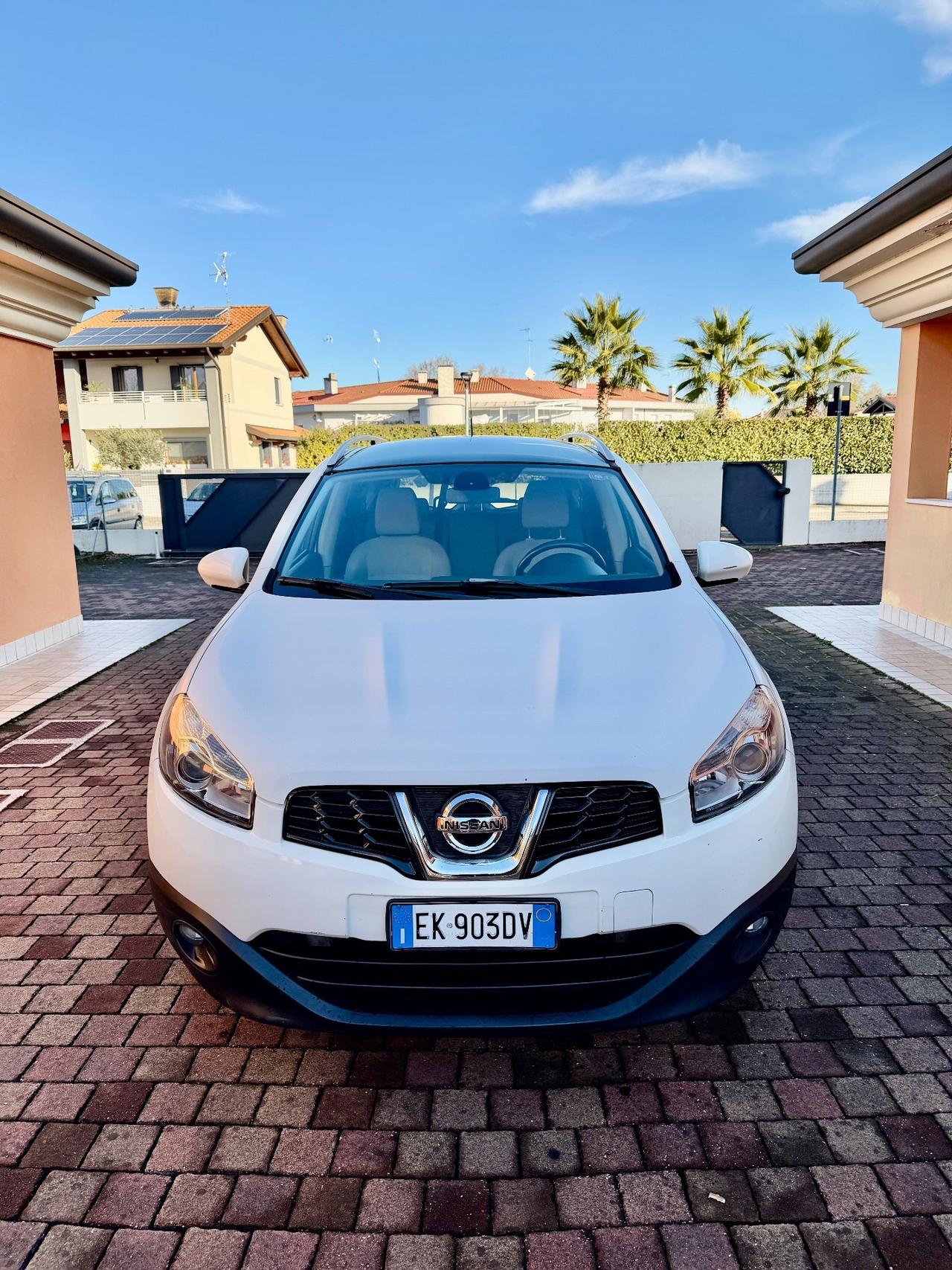 Nissan Qashqai Qashqai+2 2.0 dCi DPF 4WD aut. n-tec