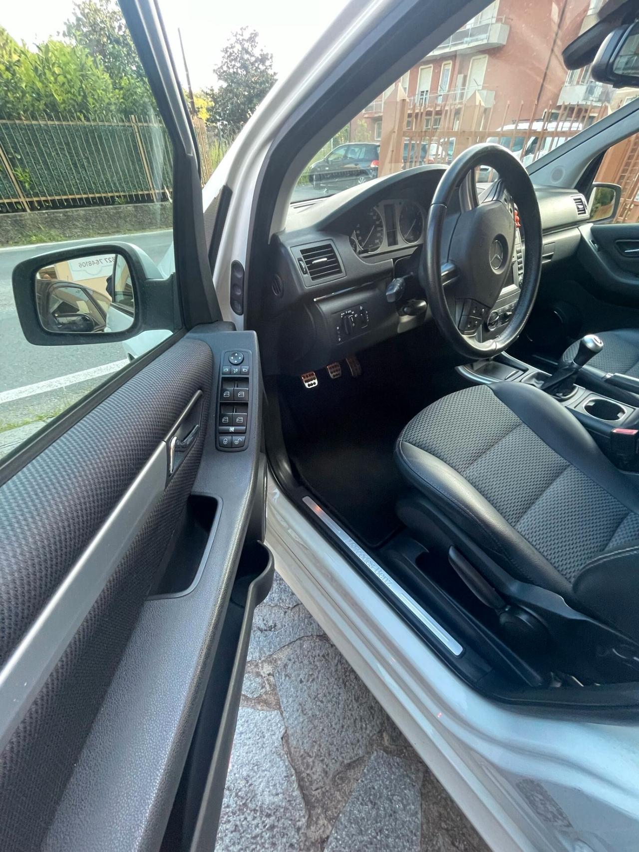 Mercedes-benz B 180 B 180 BlueEFFICIENCY Sport