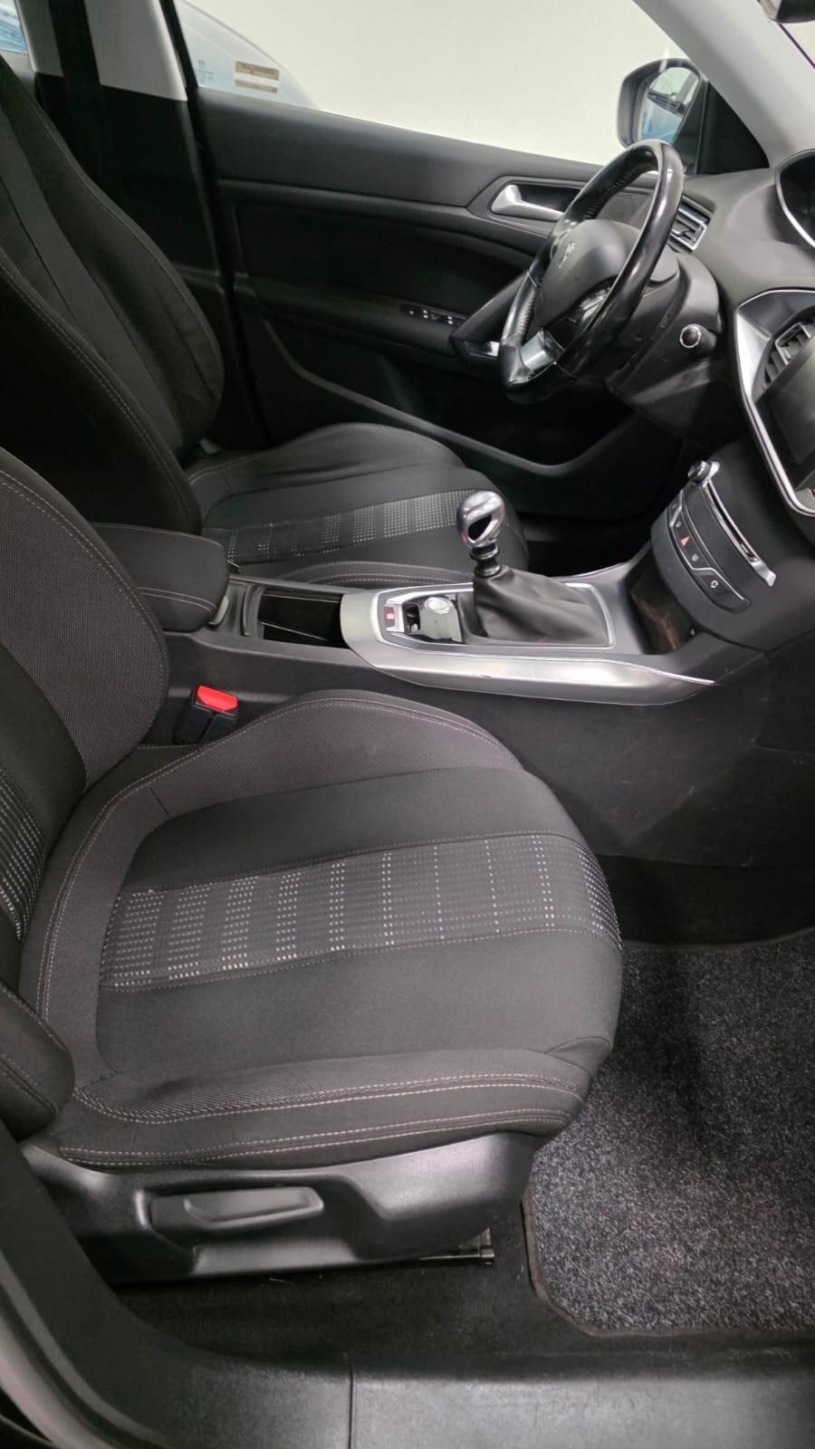 Peugeot 308 BlueHDi 120 S&S EAT6 Allure