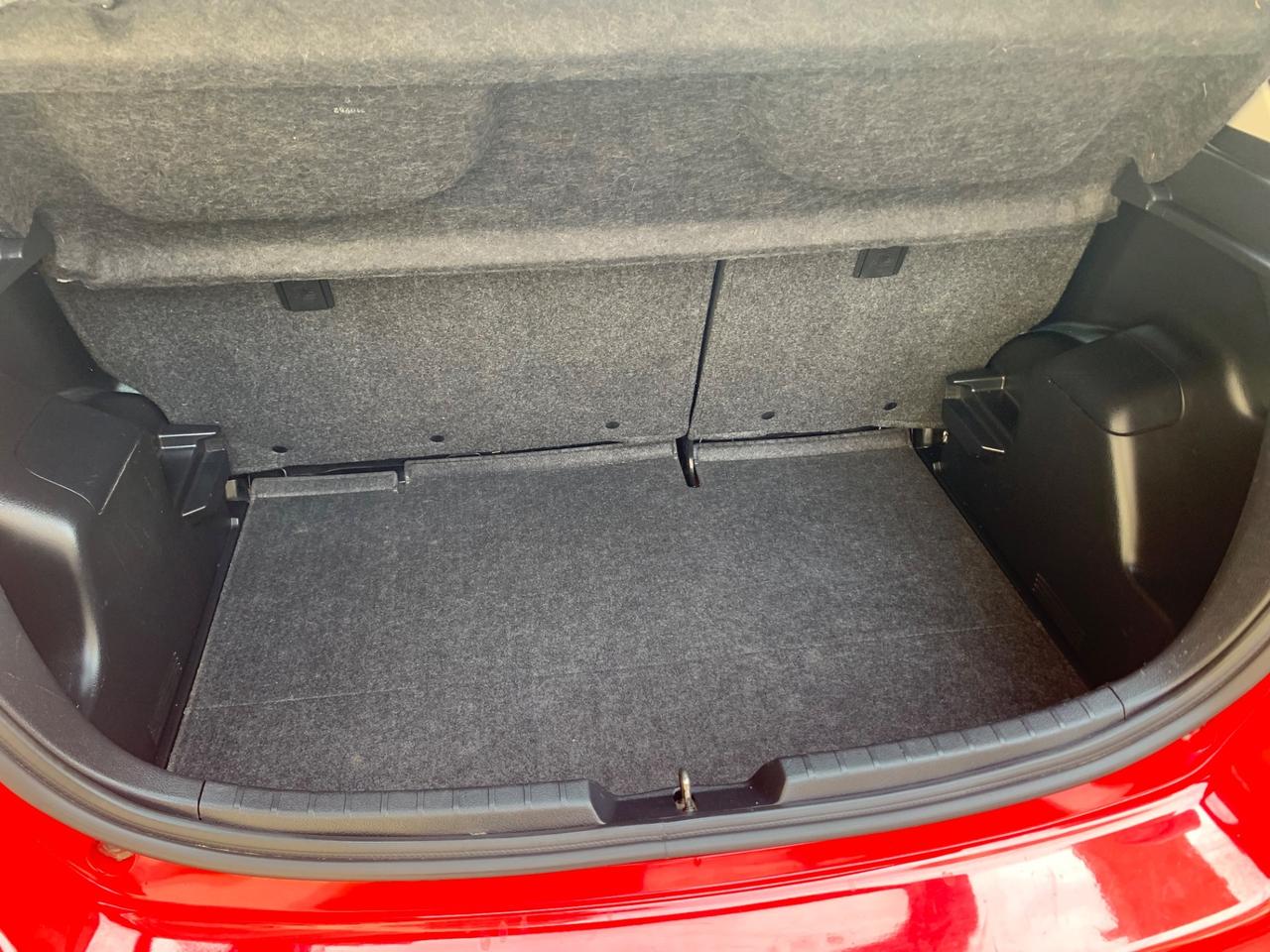 Toyota Yaris 1.0 5 porte 10/2015 km 86000