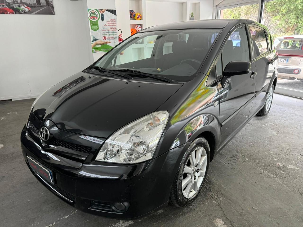 Toyota Corolla Verso 2.2 16V D-4D Sol