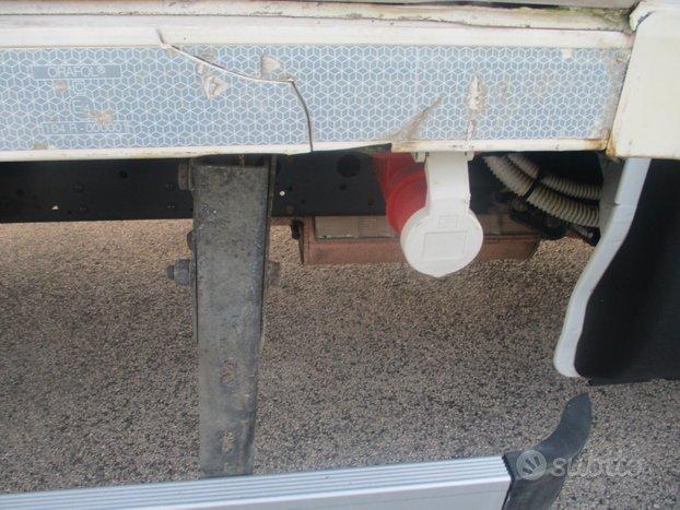 Iveco Daily SOLO CASSA FRIGO DAILY 8 PEDANE THERMO