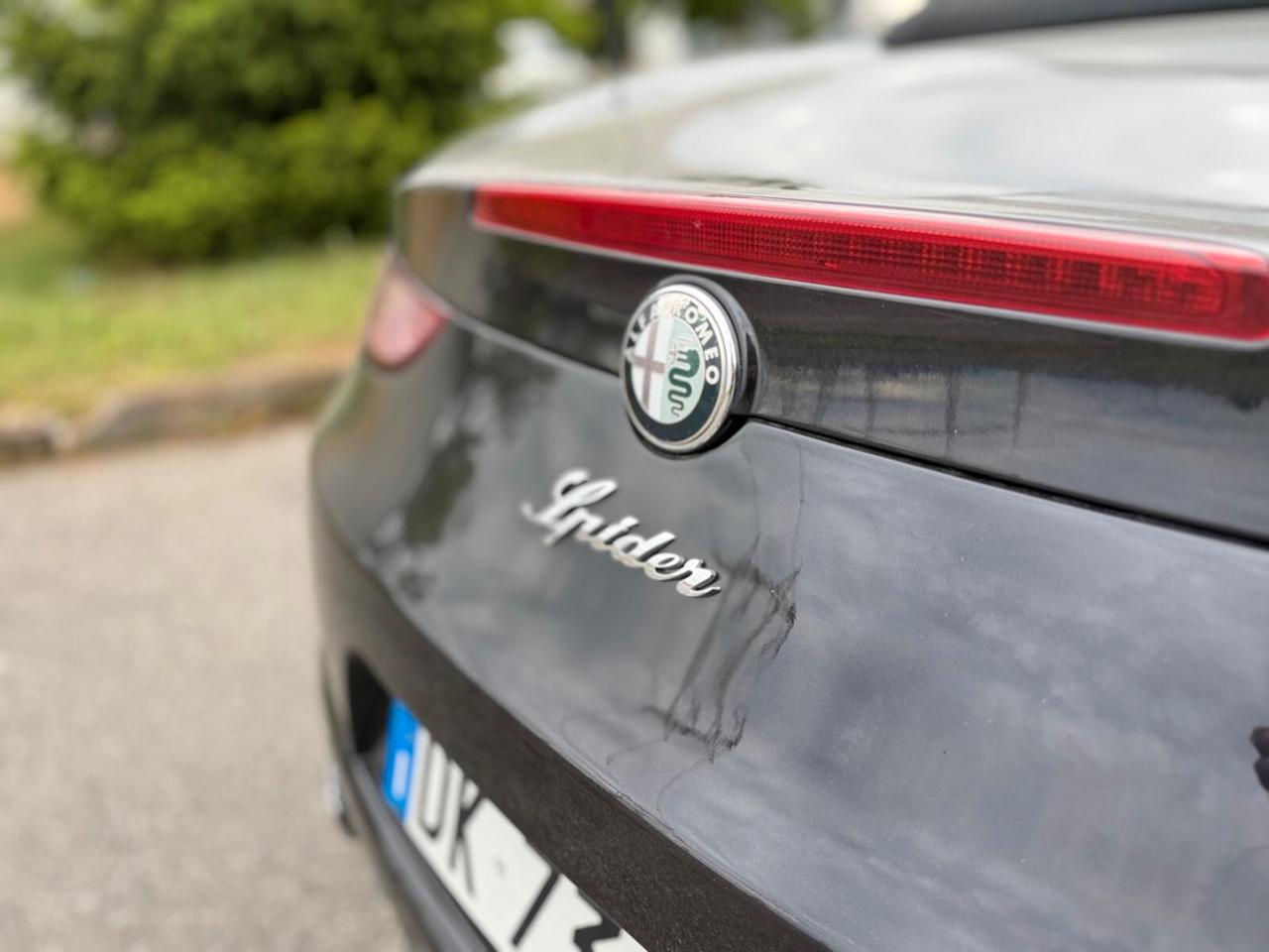 Alfa Romeo Spider 2.2 JTS