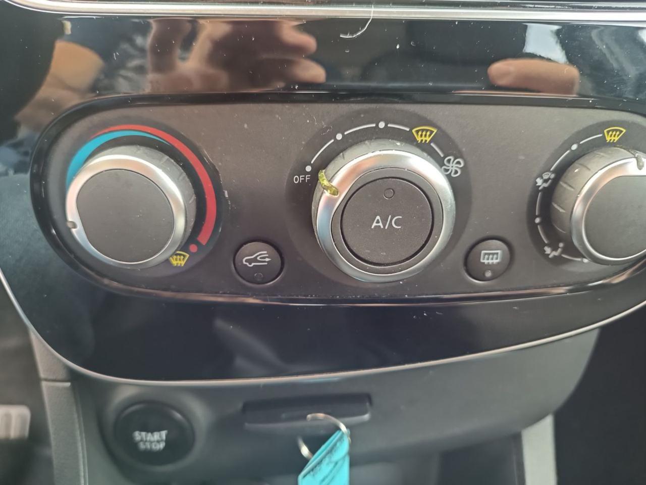 RENAULT Clio dCi 8V 75 CV Start&Stop 5 porte Energy Intens