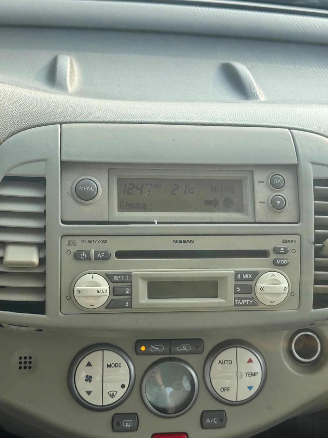 Nissan Micra 1.2 16V 5 porte