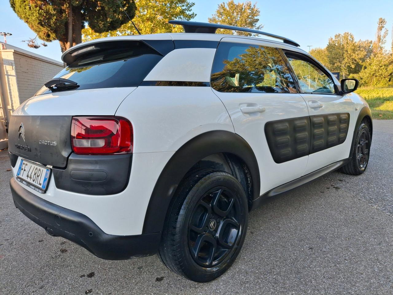 Citroen C4 Cactus PureTech 82 Shine-PERFETTA-