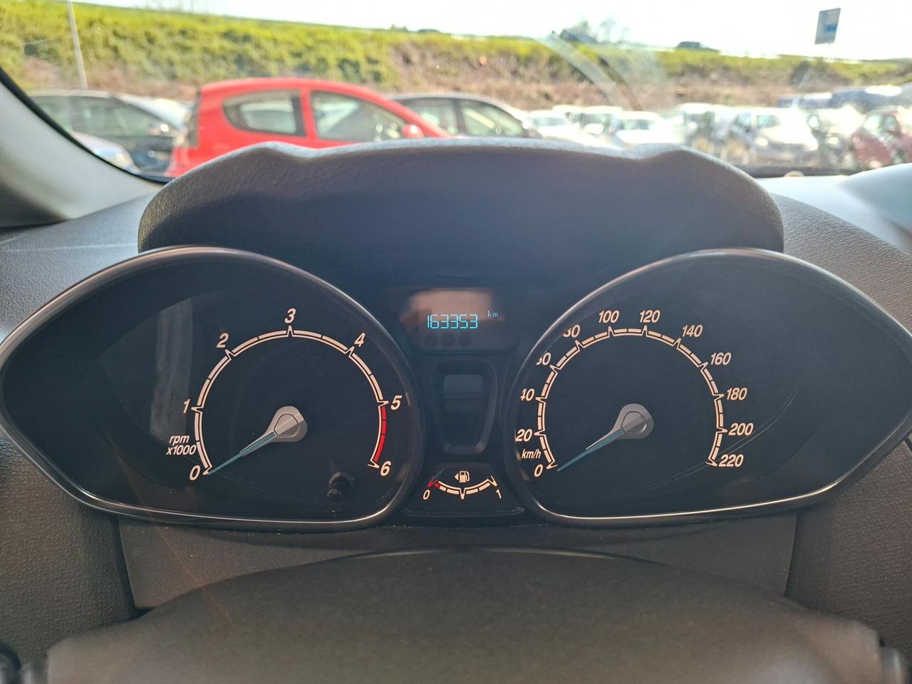 Ford Fiesta 1.5 TDCI / CINGHIA FATTA / DA NEOPATENTATI