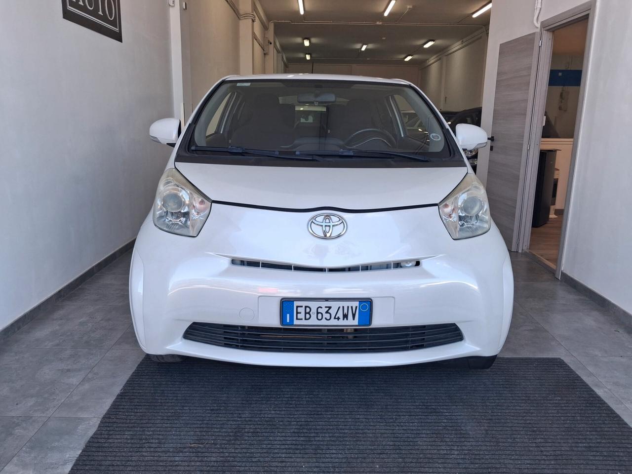 Toyota iQ 1.0 Sol