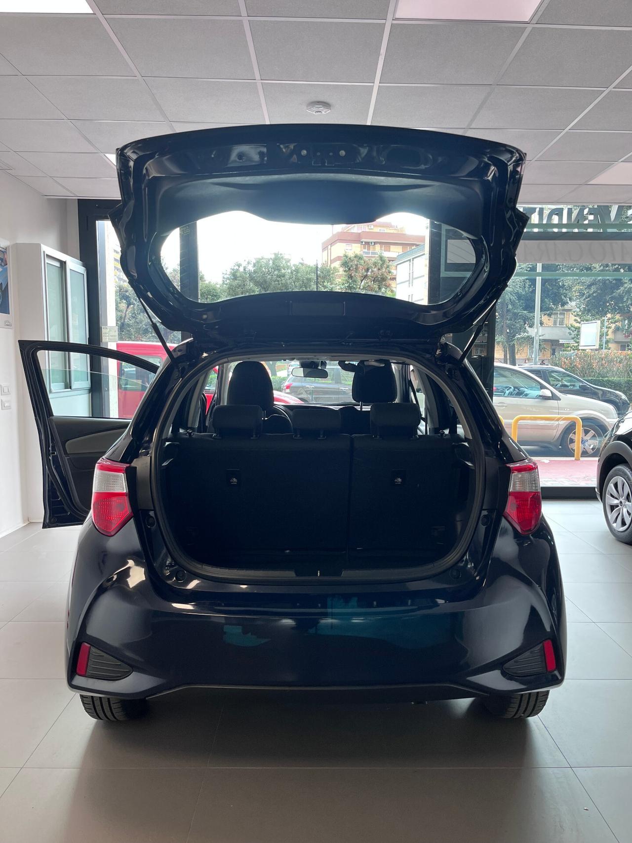 Toyota Yaris 1.5 Hybrid 5 porte Cool