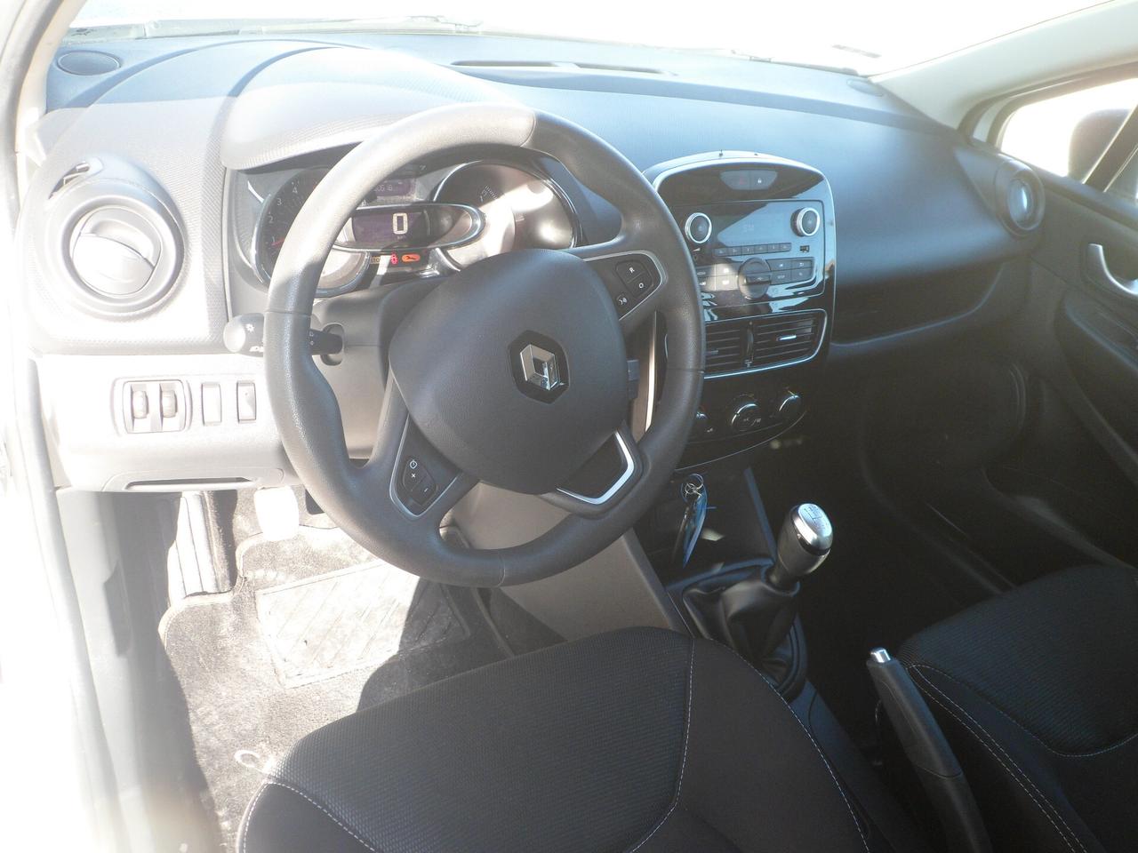 Renault Clio van
