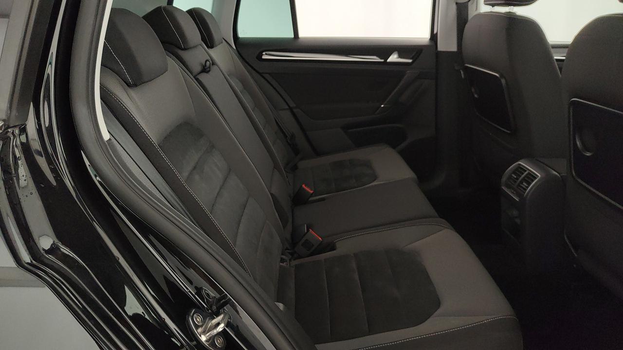 VOLKSWAGEN Golf VII 2013 Sportsvan - Golf Sportsvan 1.6 tdi Comfortline Business 115cv dsg