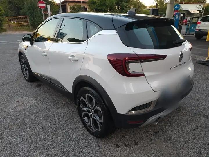 Renault Captur TCe 130 CV EDC FAP Initiale Paris