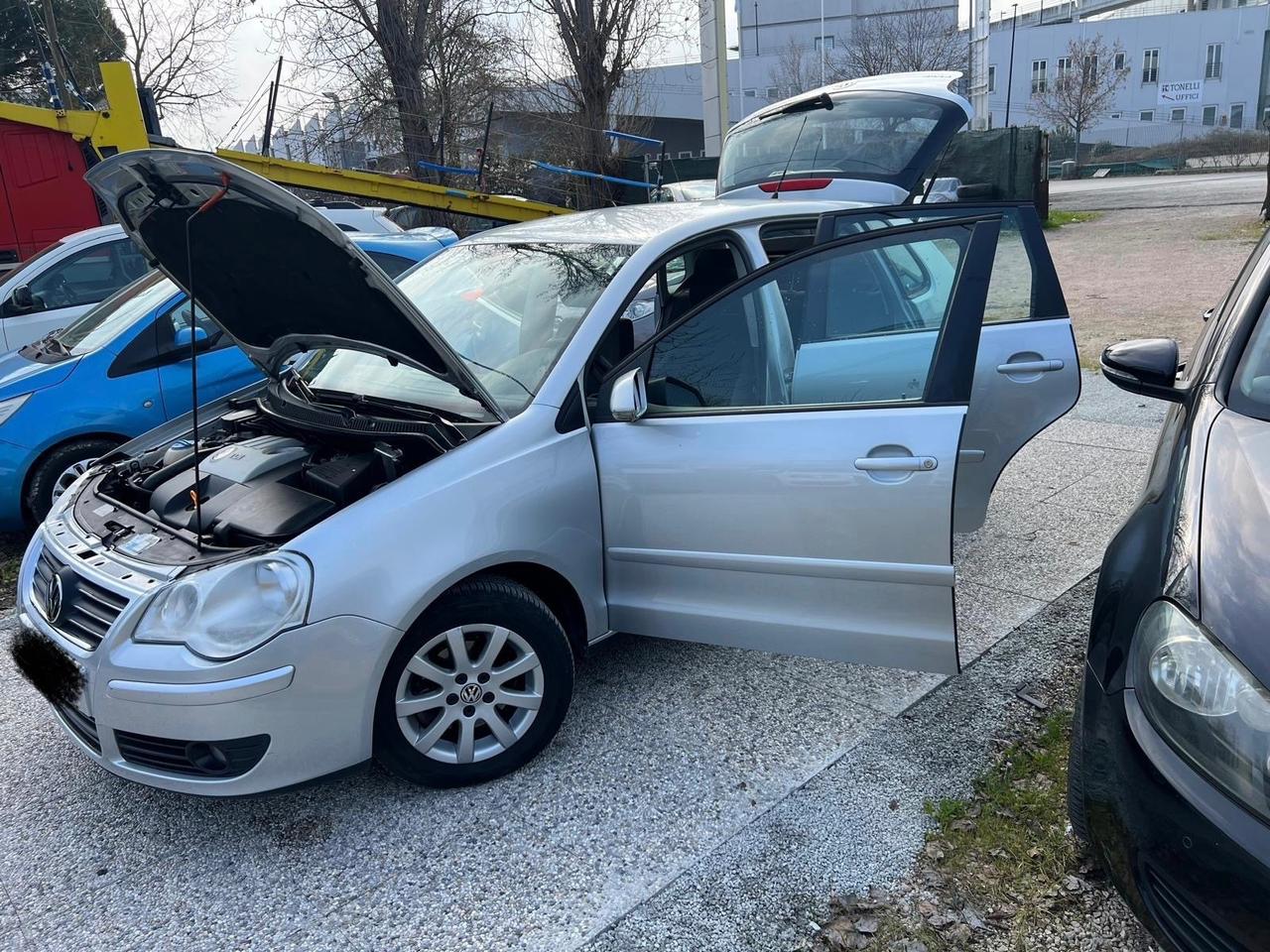 Volkswagen Polo 1.4/80CV TDI 5p. Sportline