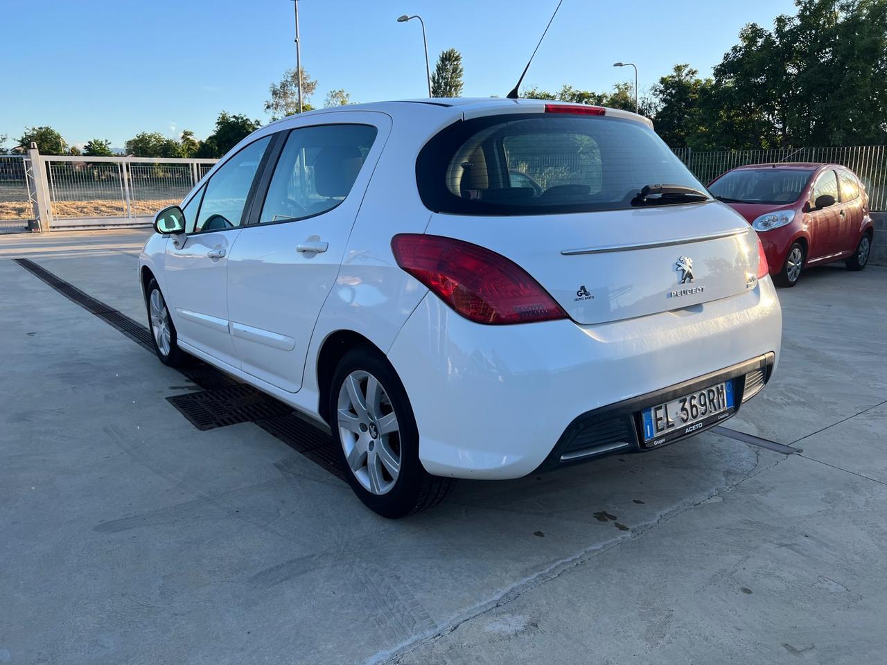 Peugeot 308 1.6 8V e-HDi 112CV Stop&Start 5p. Access