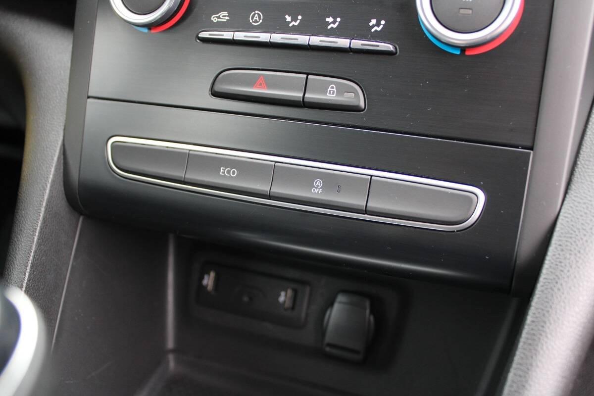 Renault Megane 1.5 blue dci Business 115cv Con NAVIGATORE