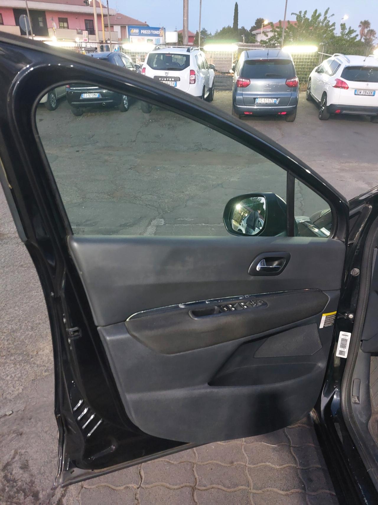 Peugeot 5008 2.0 HDi 163CV aut. Active
