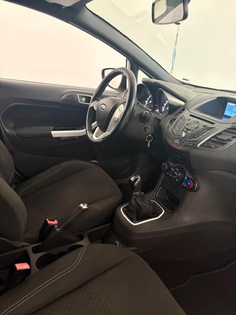 Ford Fiesta 1.5 TDCi 75CV 5 porte Titanium