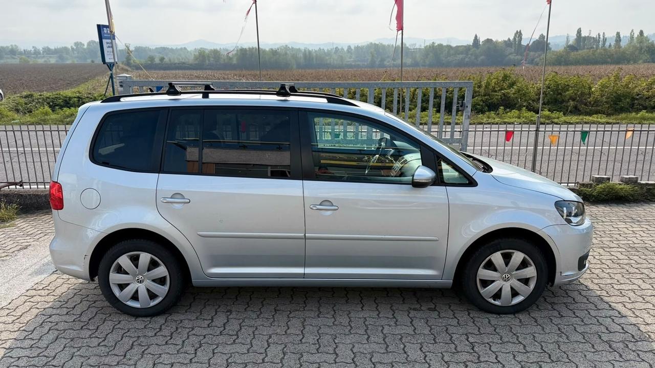 VW TOURAN 1.6 DIESEL 7 POSTI AUTOMATICO NEOP.