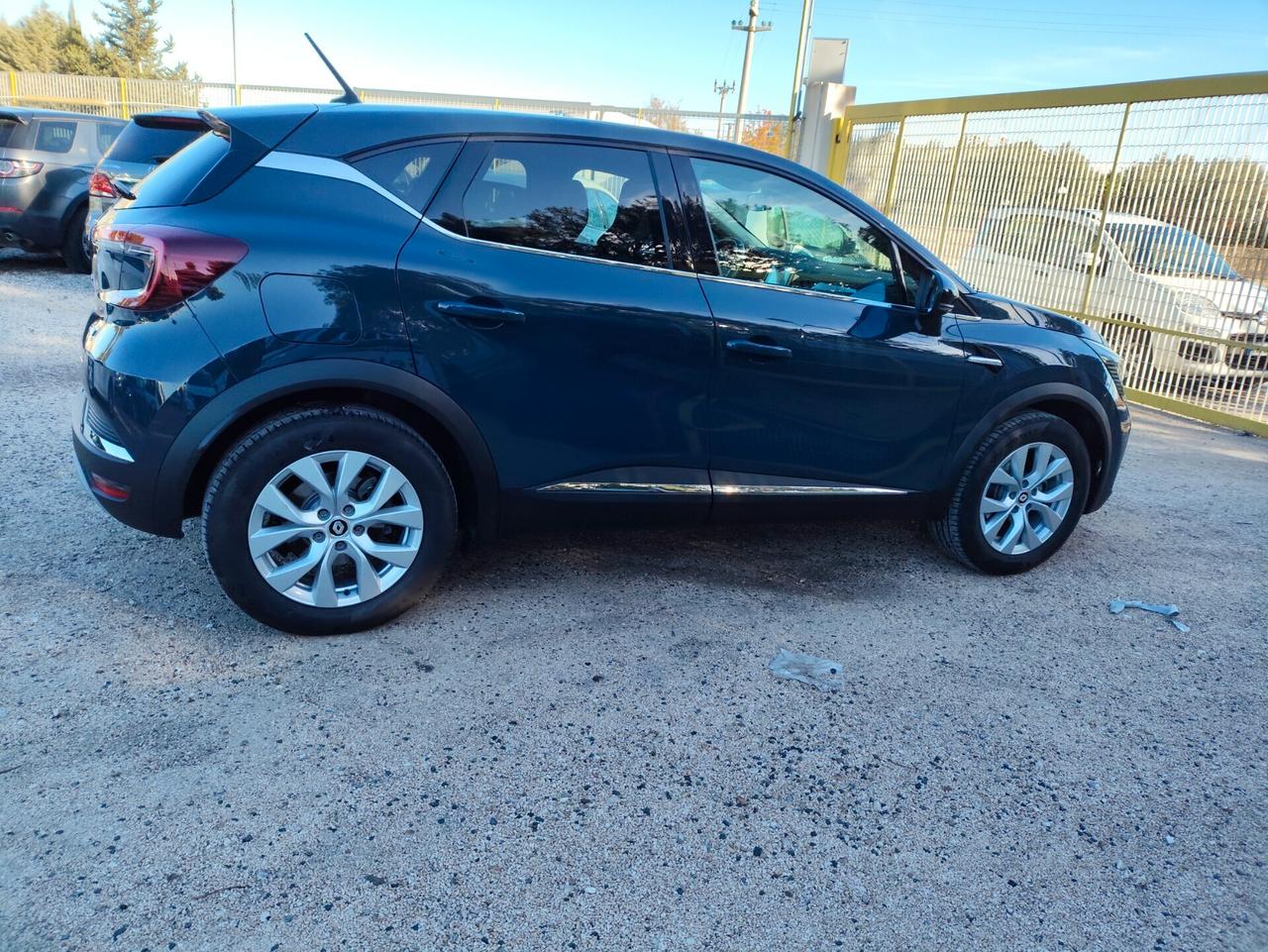 Renault Captur E-Tech 160 CV Intens. IVA inclusa nel prezzo