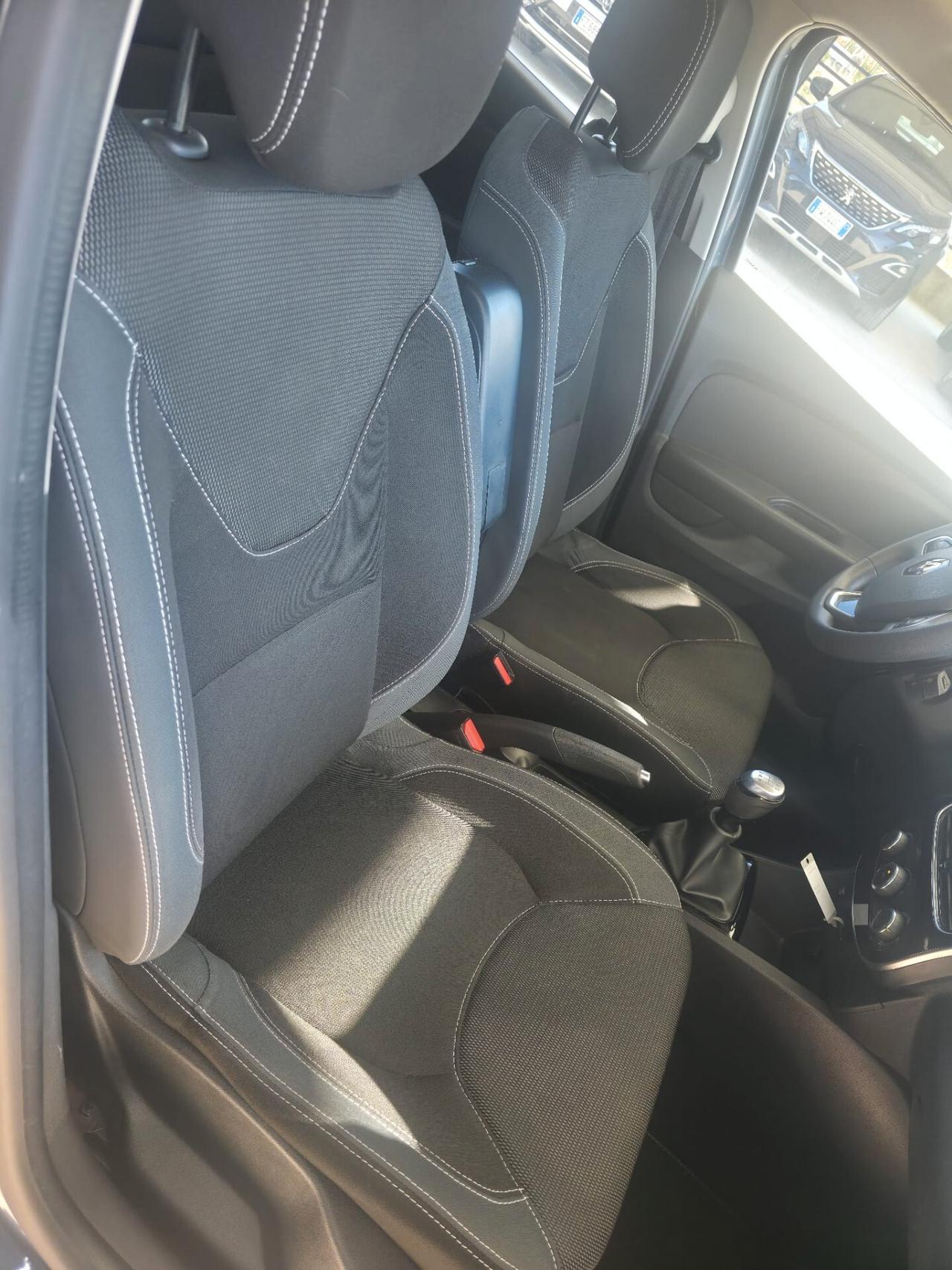 Renault Clio dCi 8V 75 CV 5 porte Moschino Life