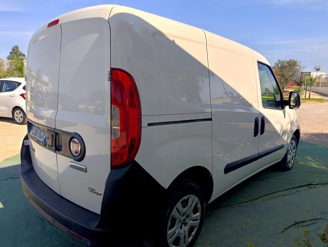 Fiat Doblò 1.6 MJT 105CV PC-TN Cargo Lamierato SX 3 Posti - 2016