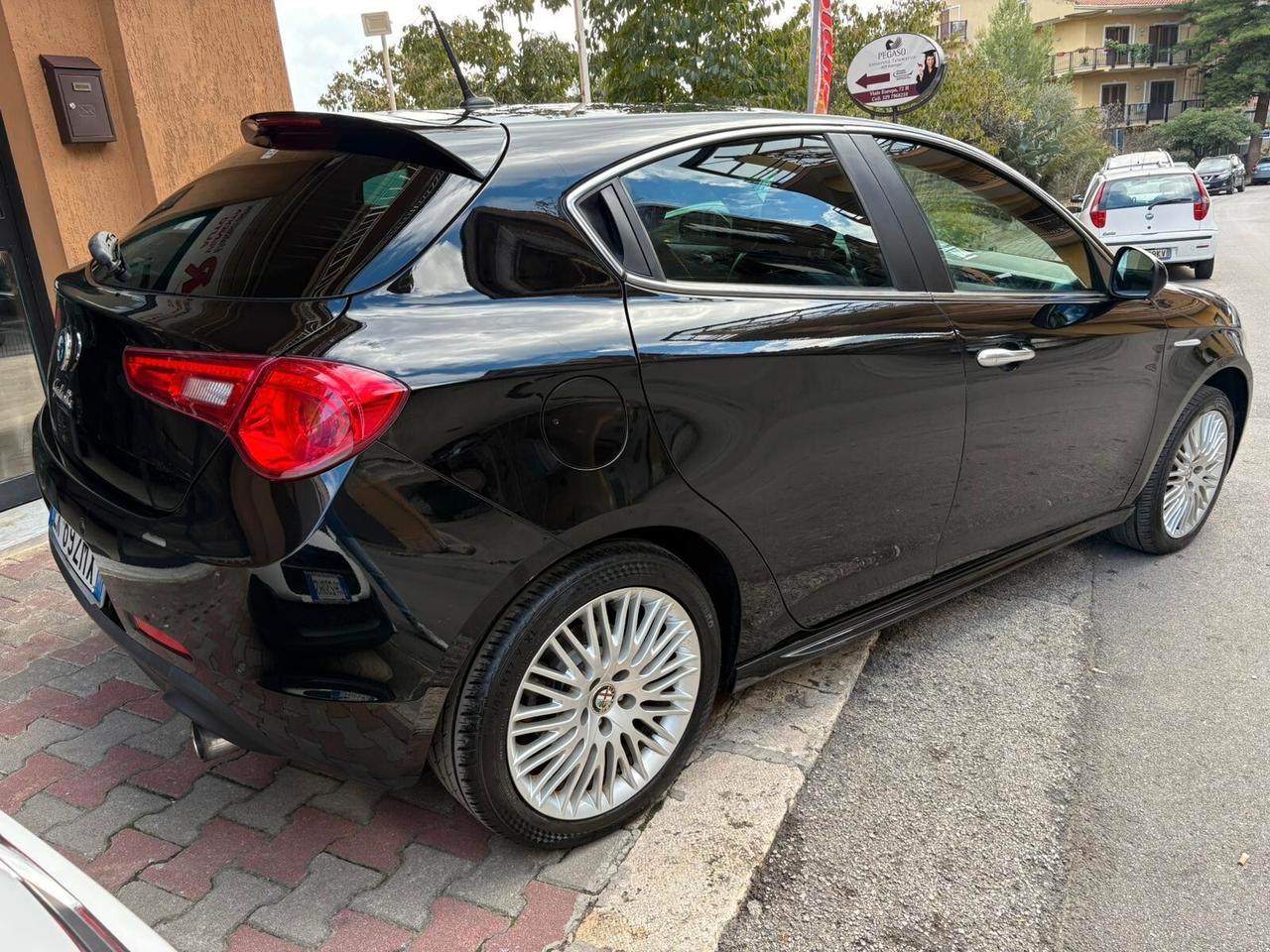 Alfa Romeo Giulietta 2.0 JTDm-2 140 CV Exclusive