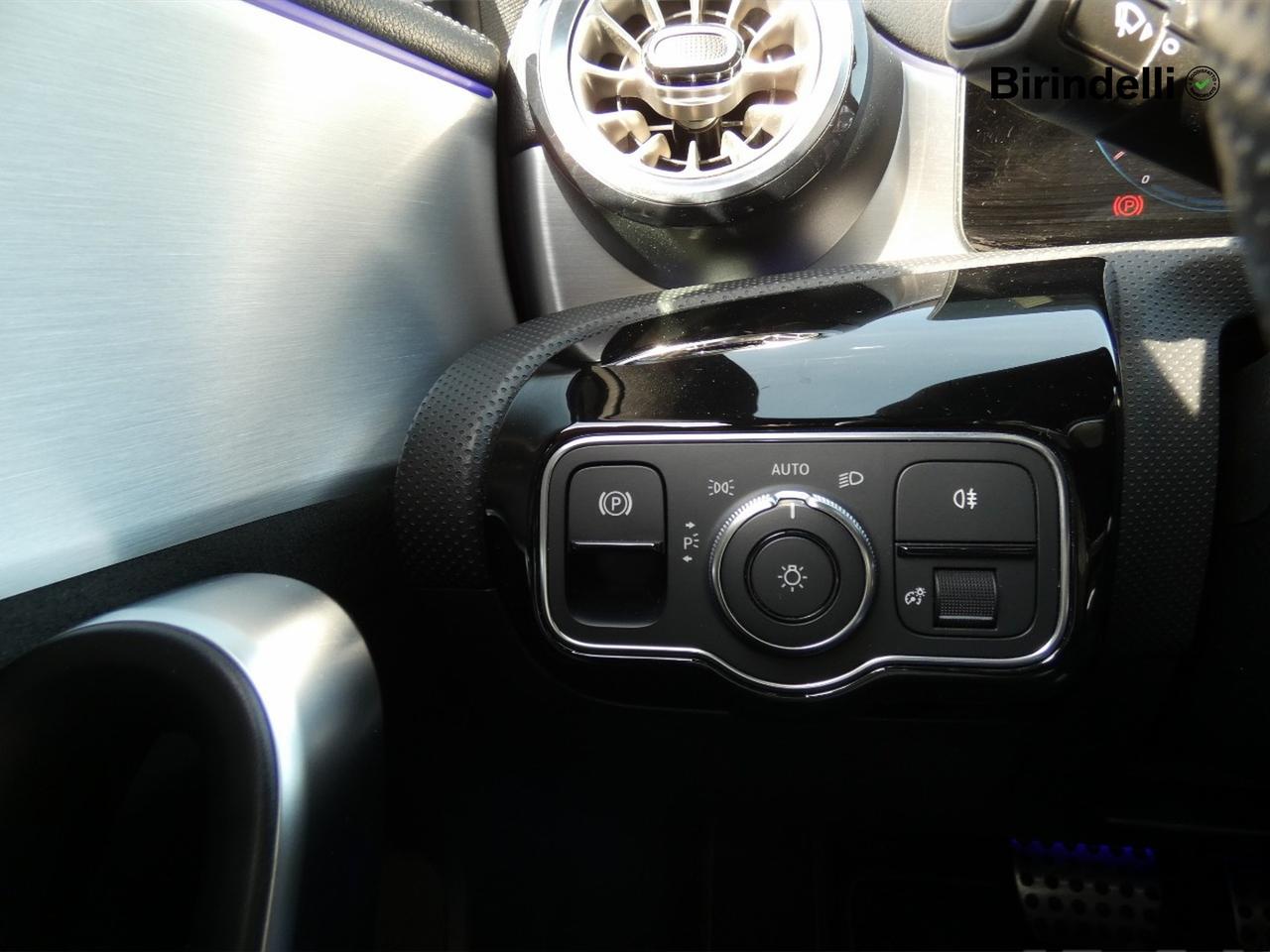 Mercedes-Benz Classe A (W177) - A 180 d Automatic Premium