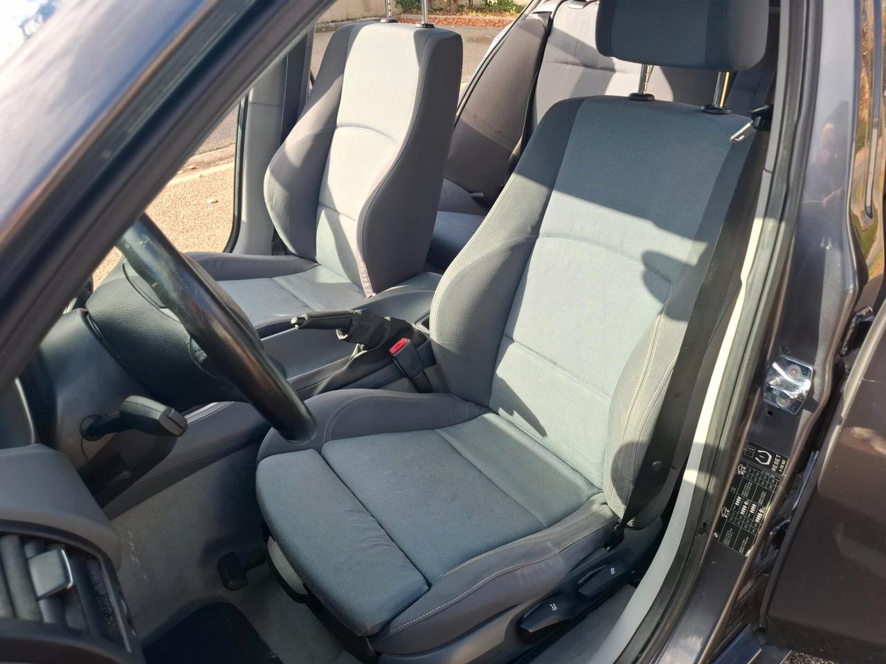 Bmw 118 118d cat 5 porte Futura