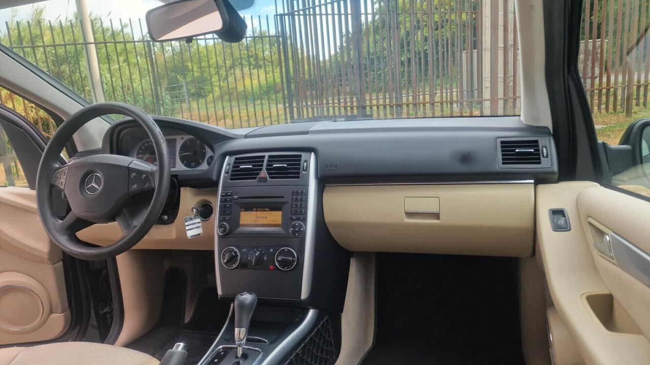 Mercedes-benz B 180 CDI Executive "cambio automatico"