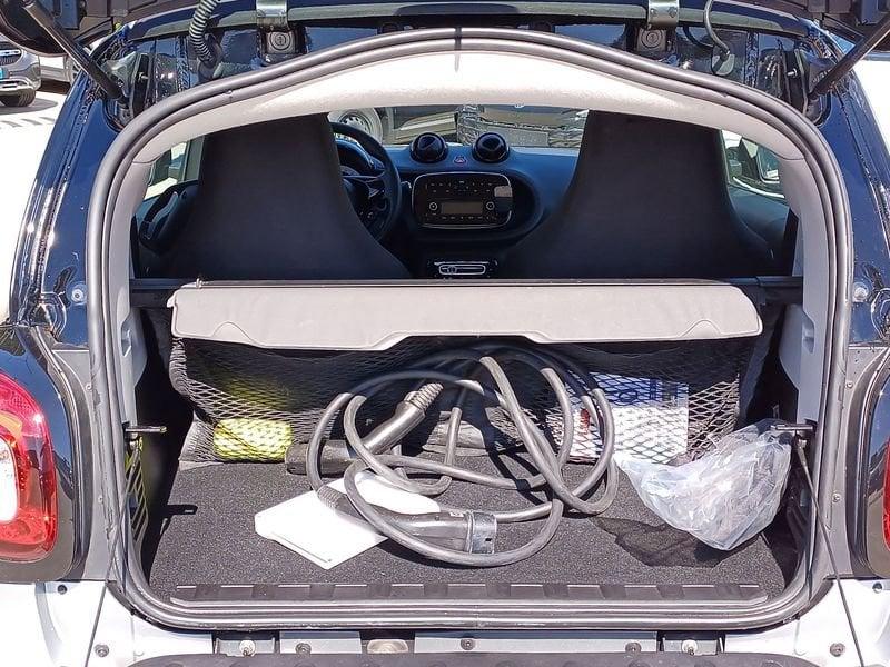 smart fortwo eq Pure 22kW