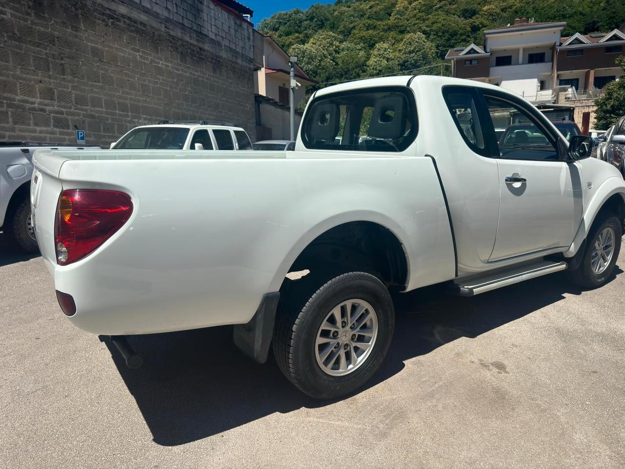 Mitsubishi L200 2.5 DI-D/178CV DC Intense Plus DPF