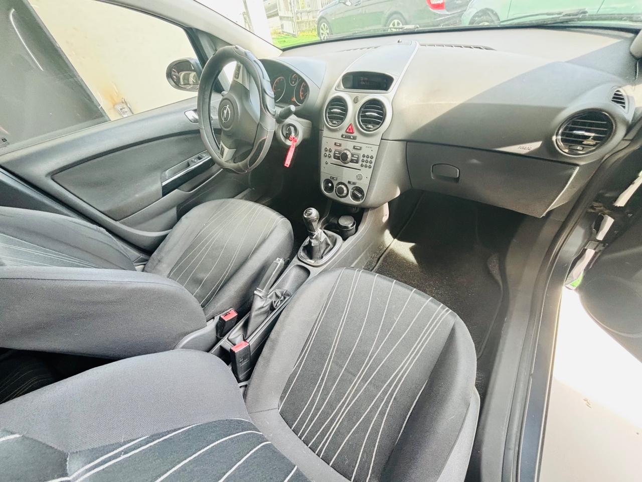 Opel Corsa 1.2 5 porte Enjoy