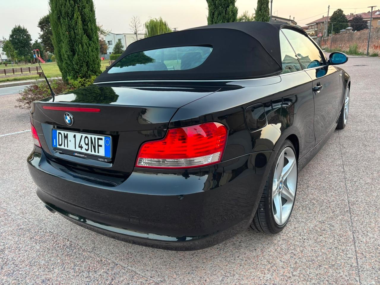 Bmw 120 2.0 i Cabrio pelle sensori capota elettrica